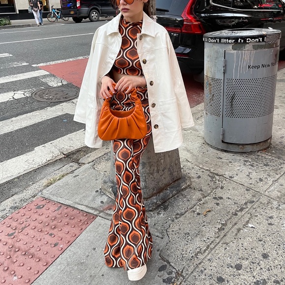 FashionKilla 70’s Print top and flare pant set - Picture 6 of 16